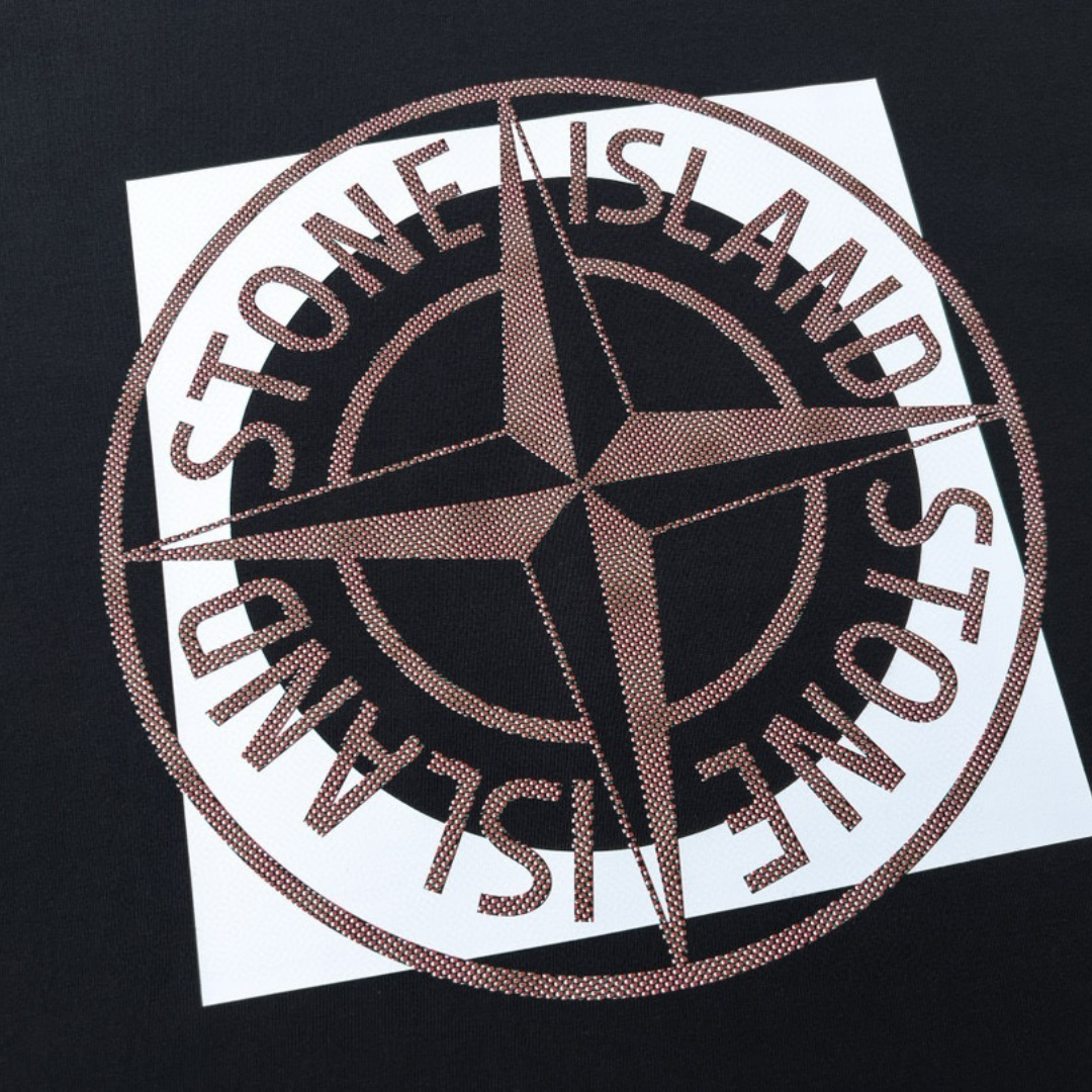 Monochromatic T-shirt