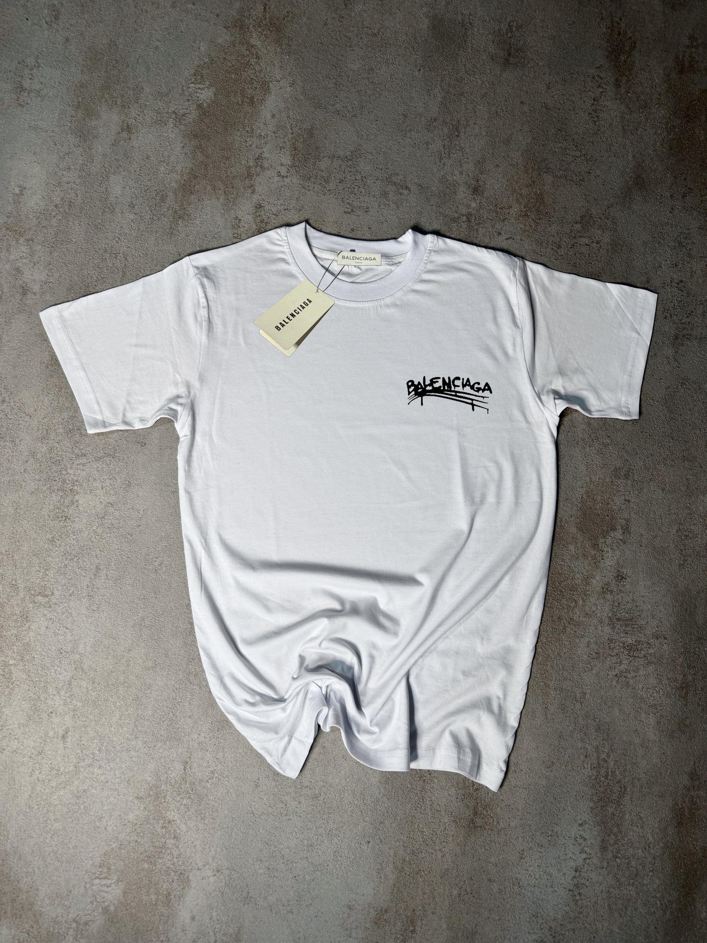 CAMISETA BALENClAGA