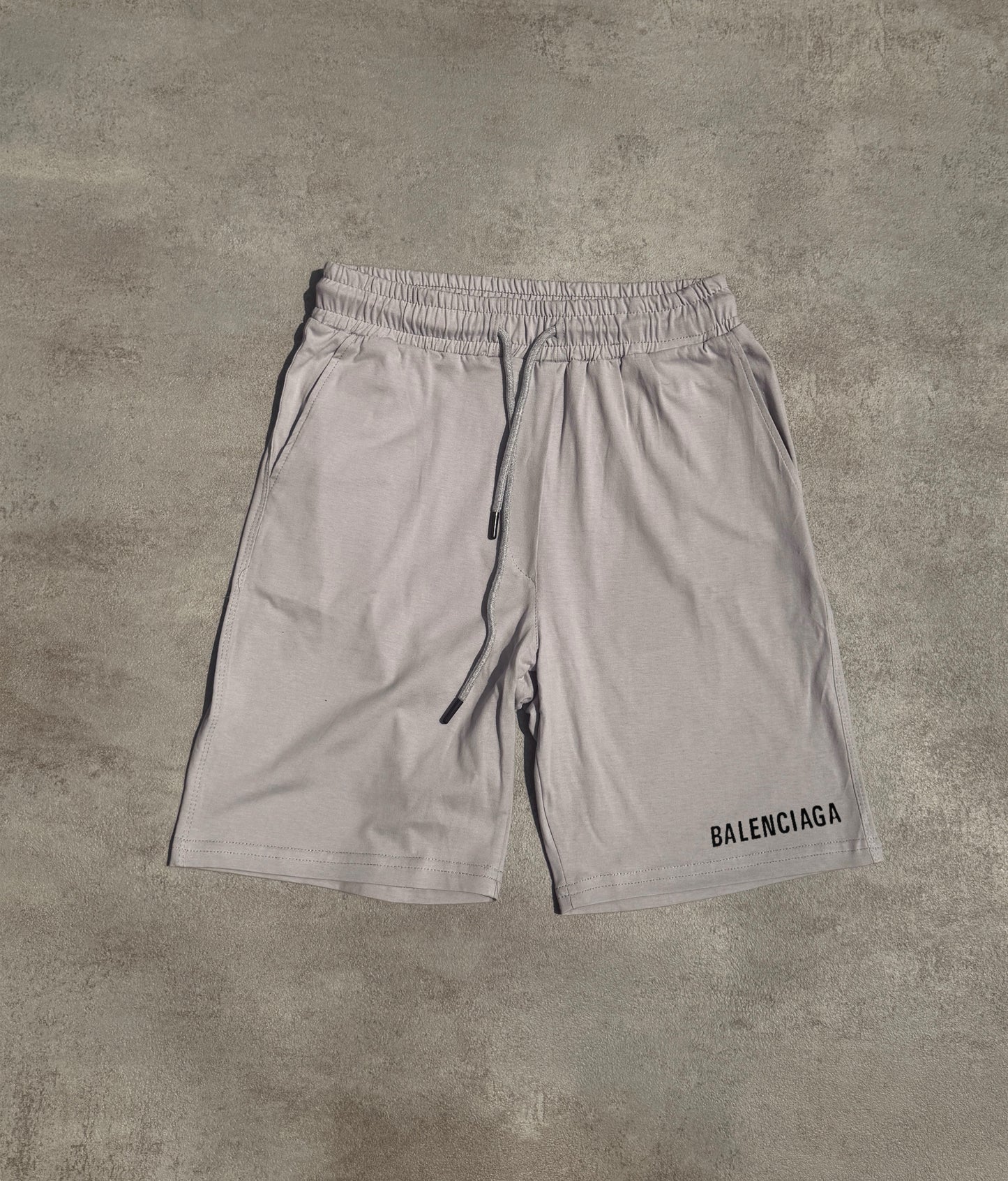 Pantalones cortos BALENCIAG@