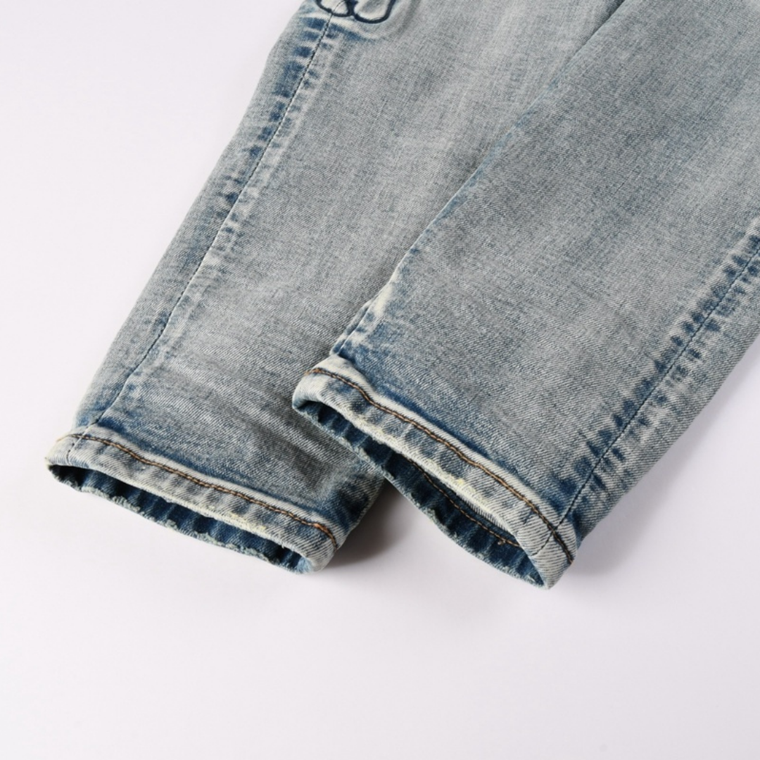 Amr Gradient Bones Jeans