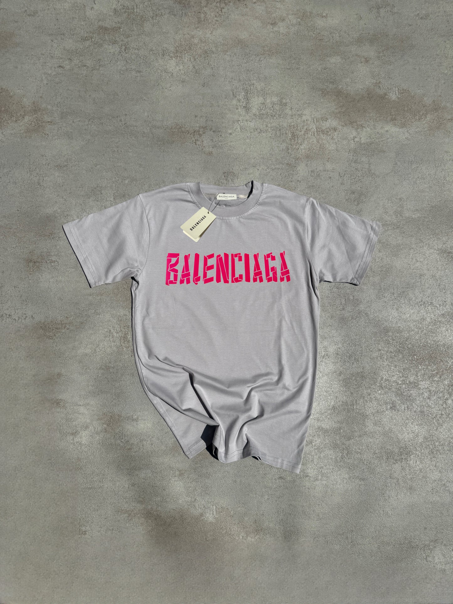 CAMISETA BALENClAGA