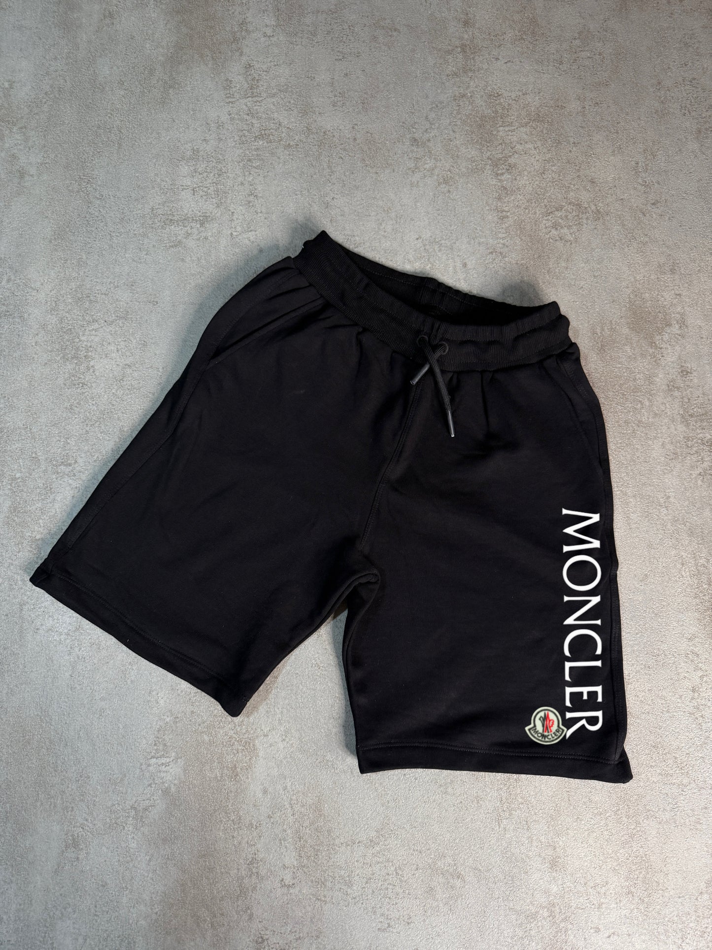 Pantalones cortos MONCL£R