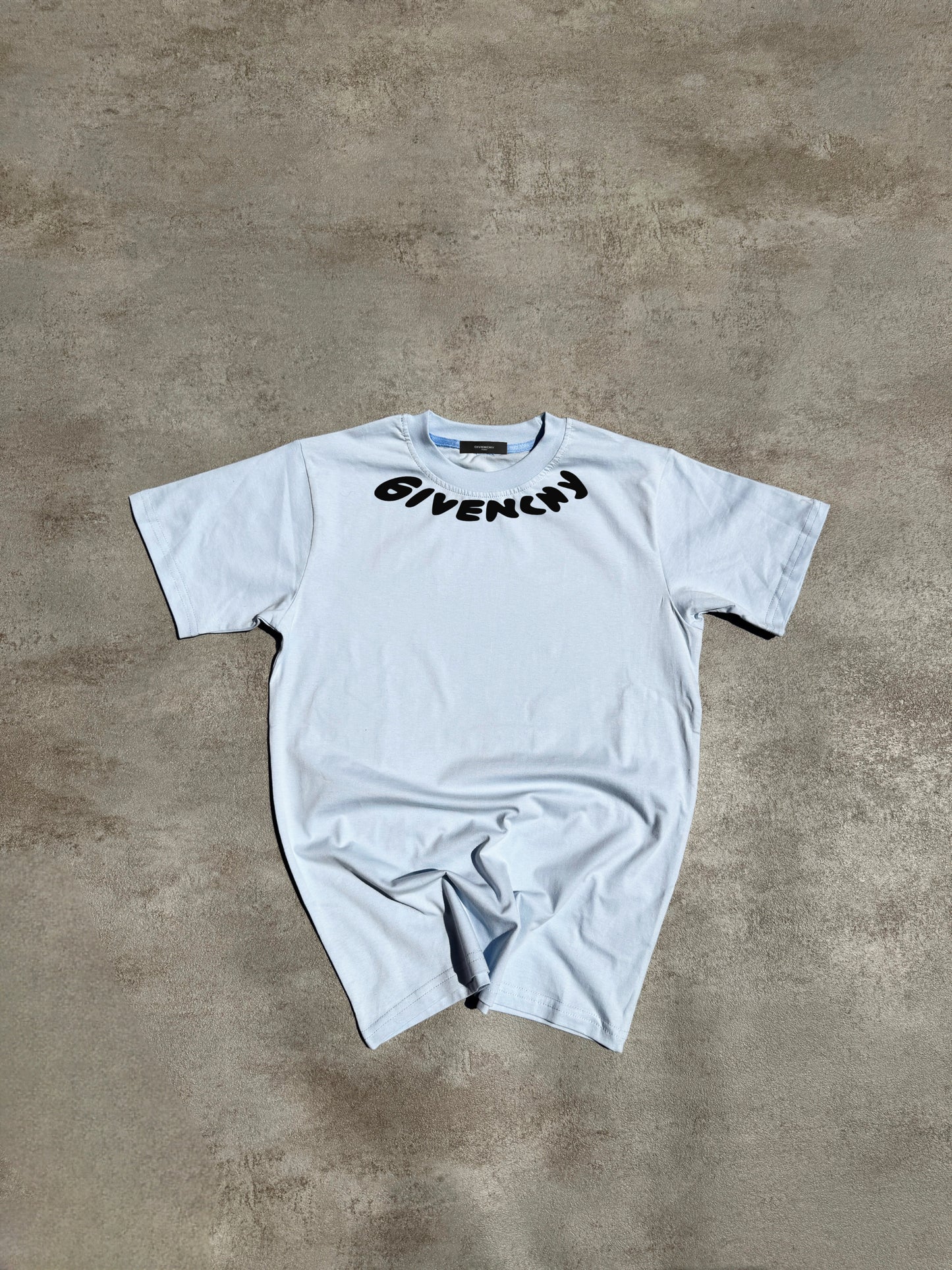 CAMISETA GIVENĆHY