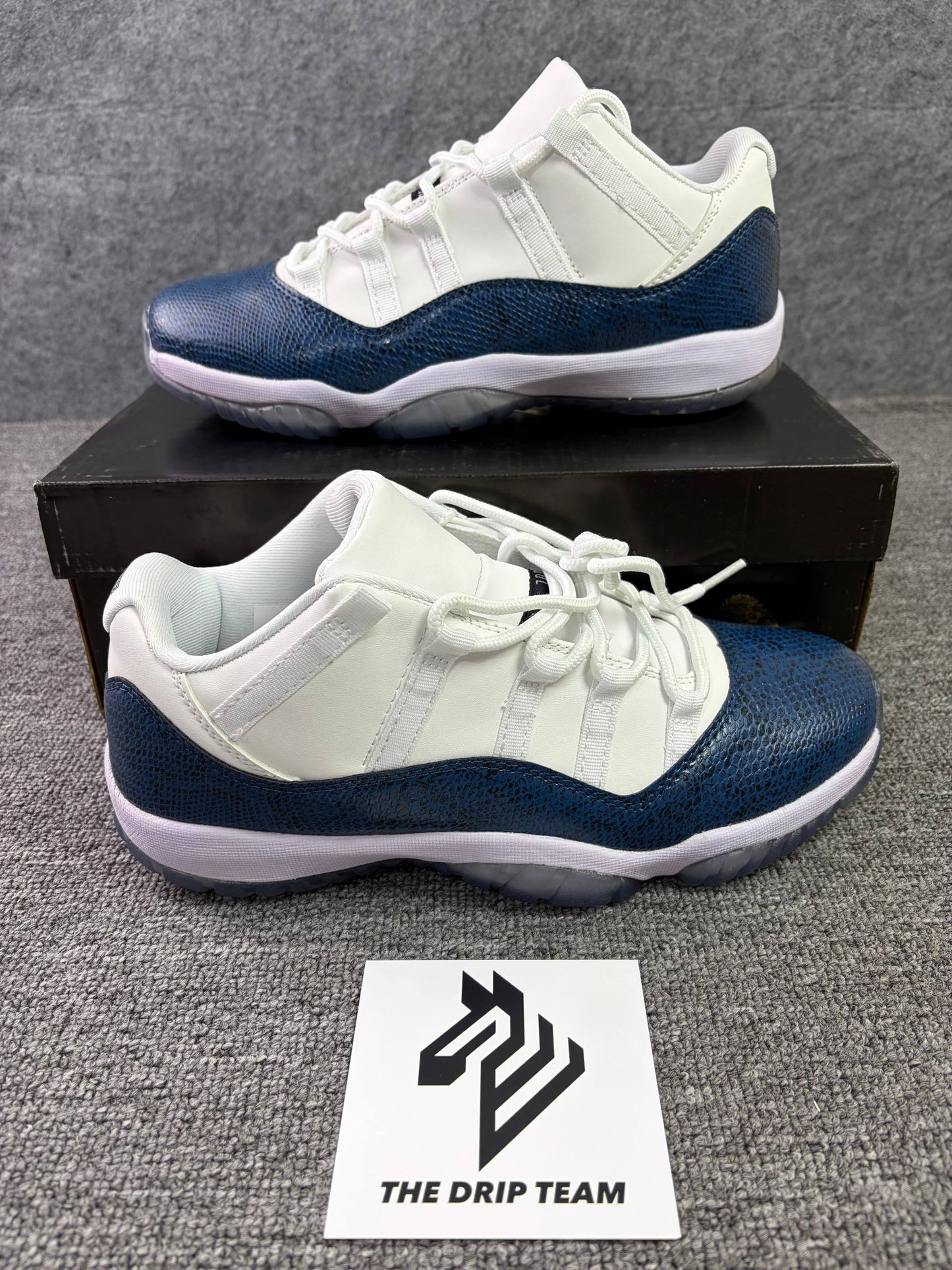 ZAPATILLAS J0RDÂN talla 43