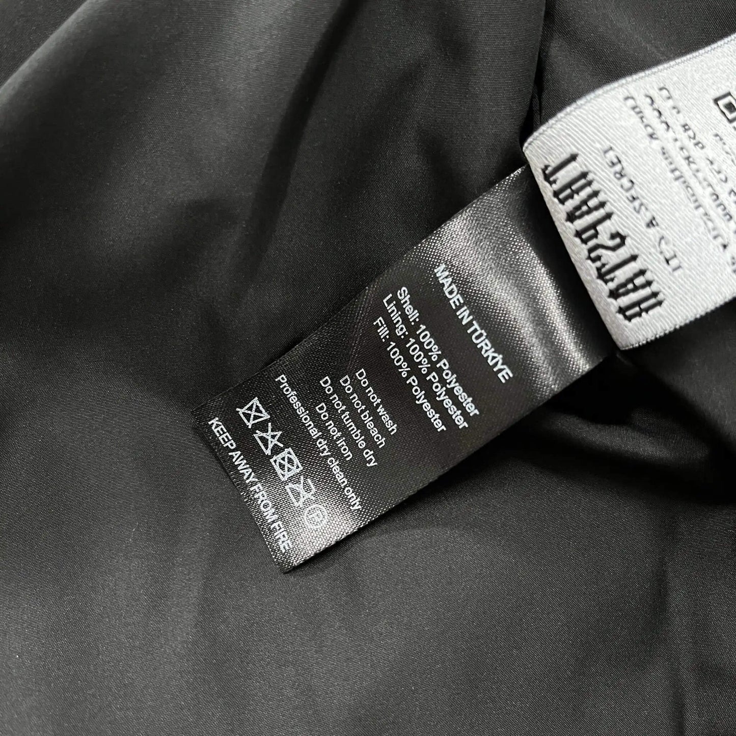 Giacca rossa con cappuccio Irongate