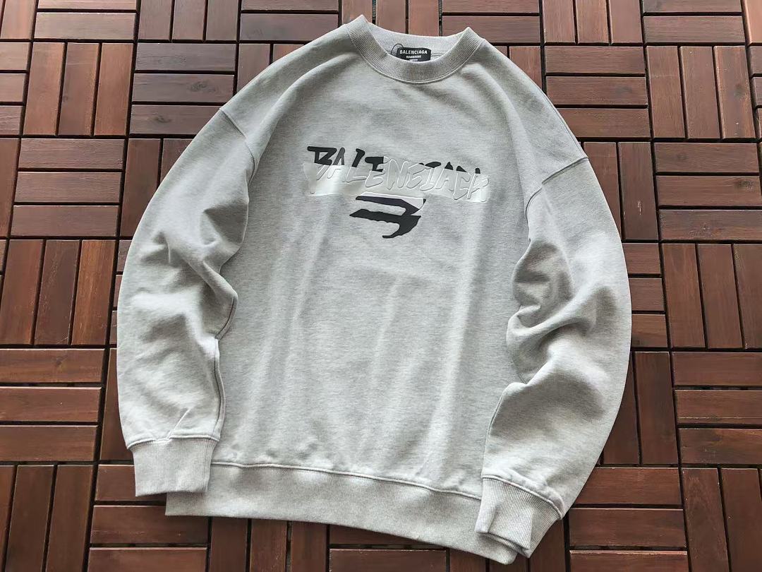 B🔥L🔥🔥🔥IA🔥A SWEATER
