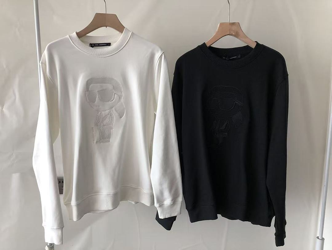 KARL LAGERFELD SWEATER