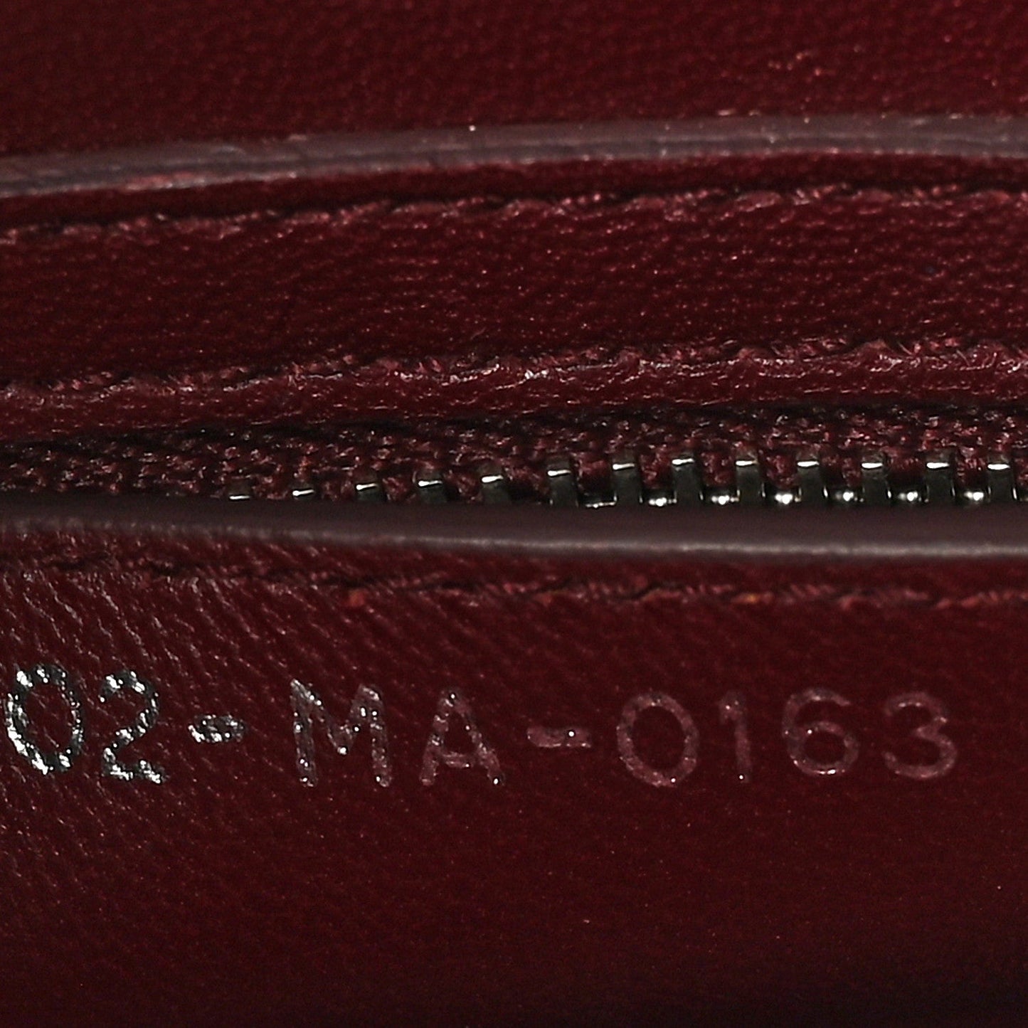 DIOR