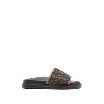 CHANCLAS FENDl