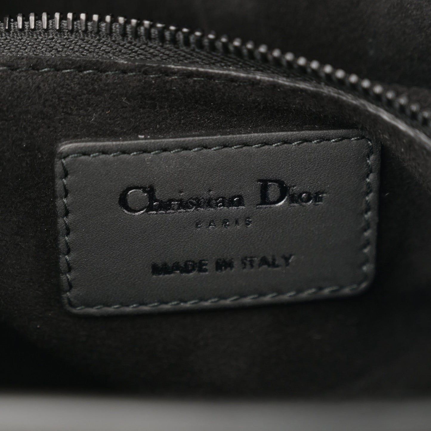 DIOR