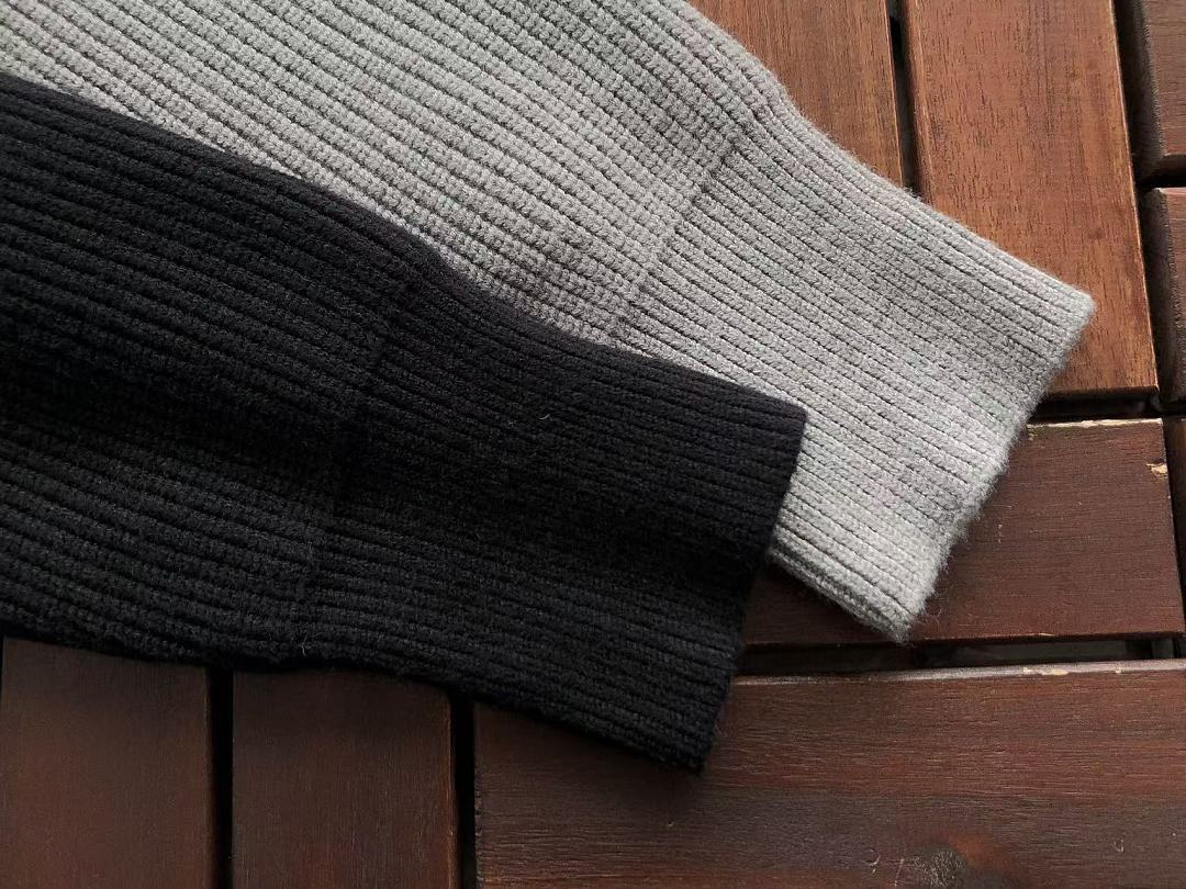 M🔥IS🔥N M🔥R🔥IE🔥A SWEATER