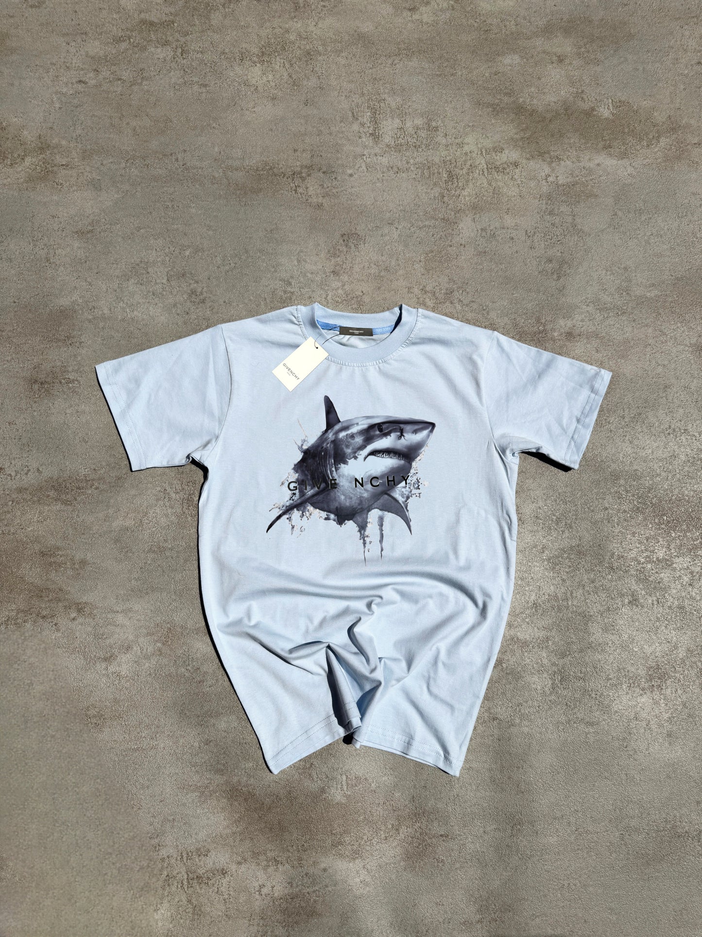CAMISETA GIVENĆHY