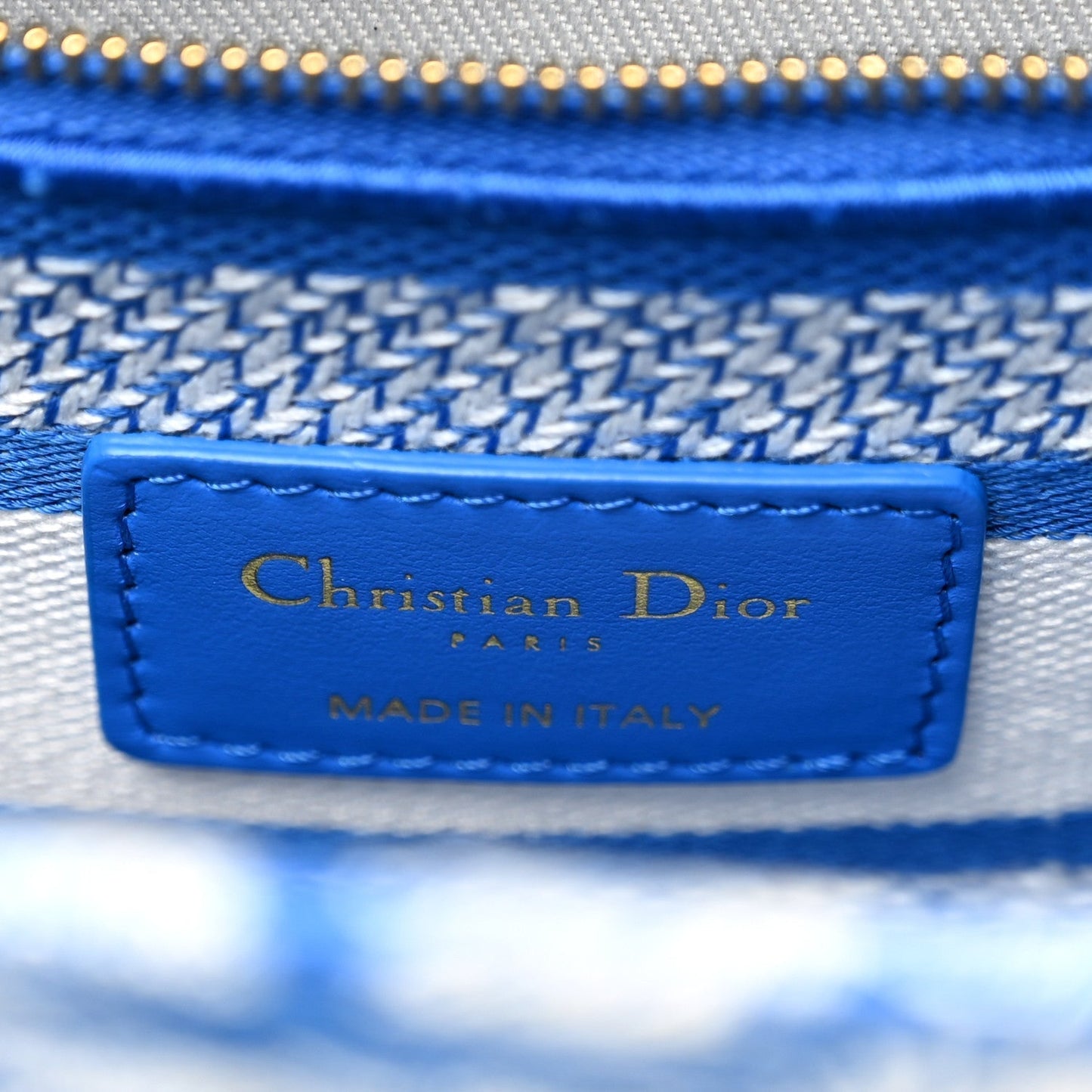 DIOR