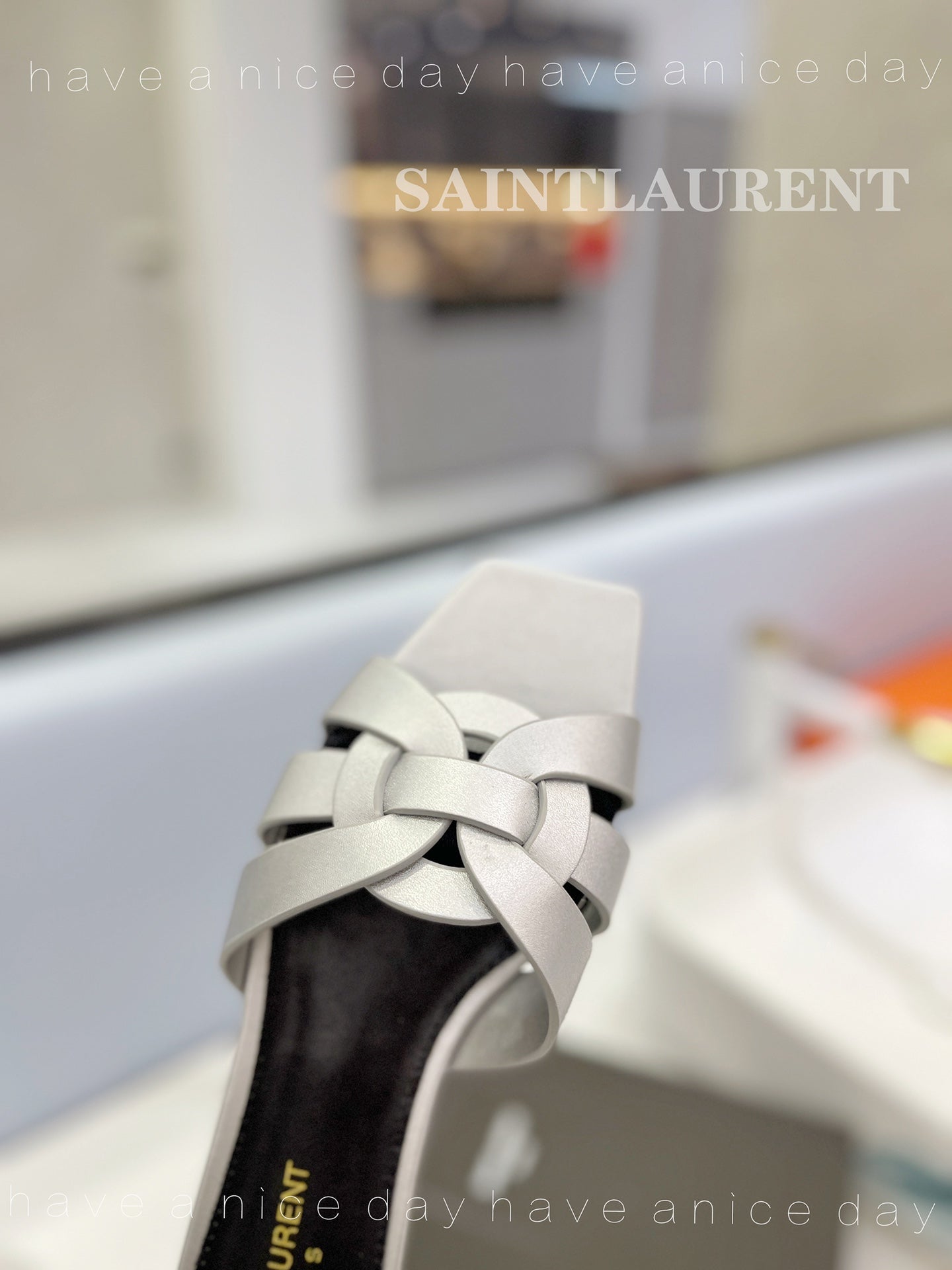 Saint Laurent
