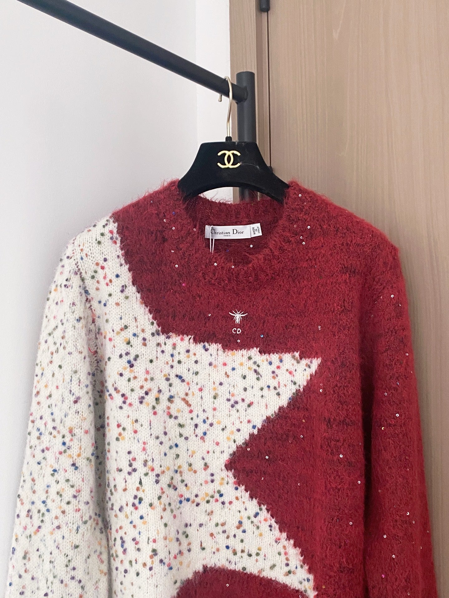DIOR