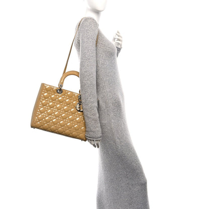 DIOR