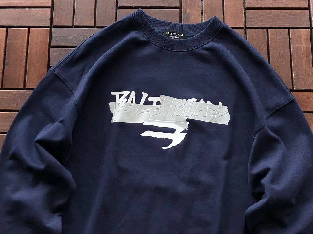 B🔥L🔥🔥🔥IA🔥A SWEATER