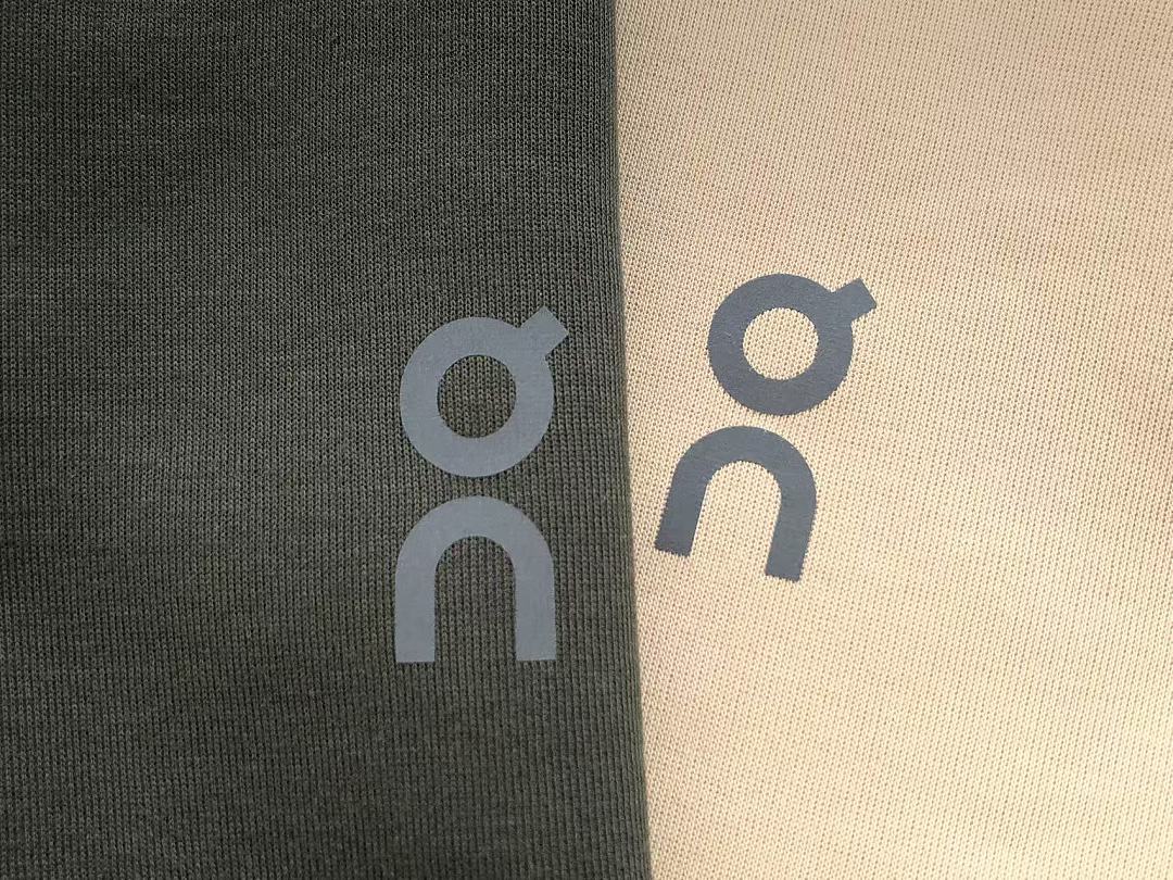 ON RU🔥🔥I🔥G SWEATER