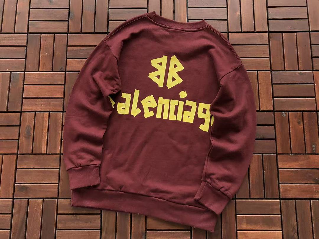 B🔥L🔥🔥🔥IA🔥A SWEATER