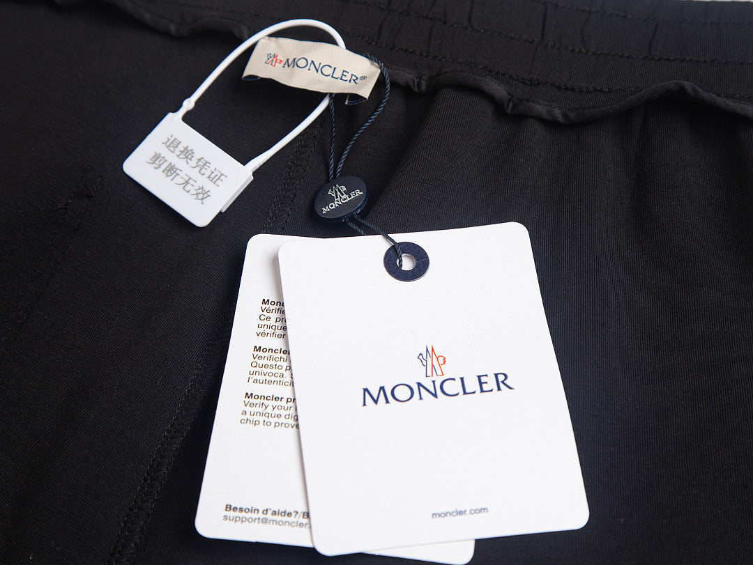 PANTALON CORTO MONCL£R