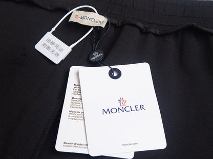 PANTALON CORTO MONCL£R