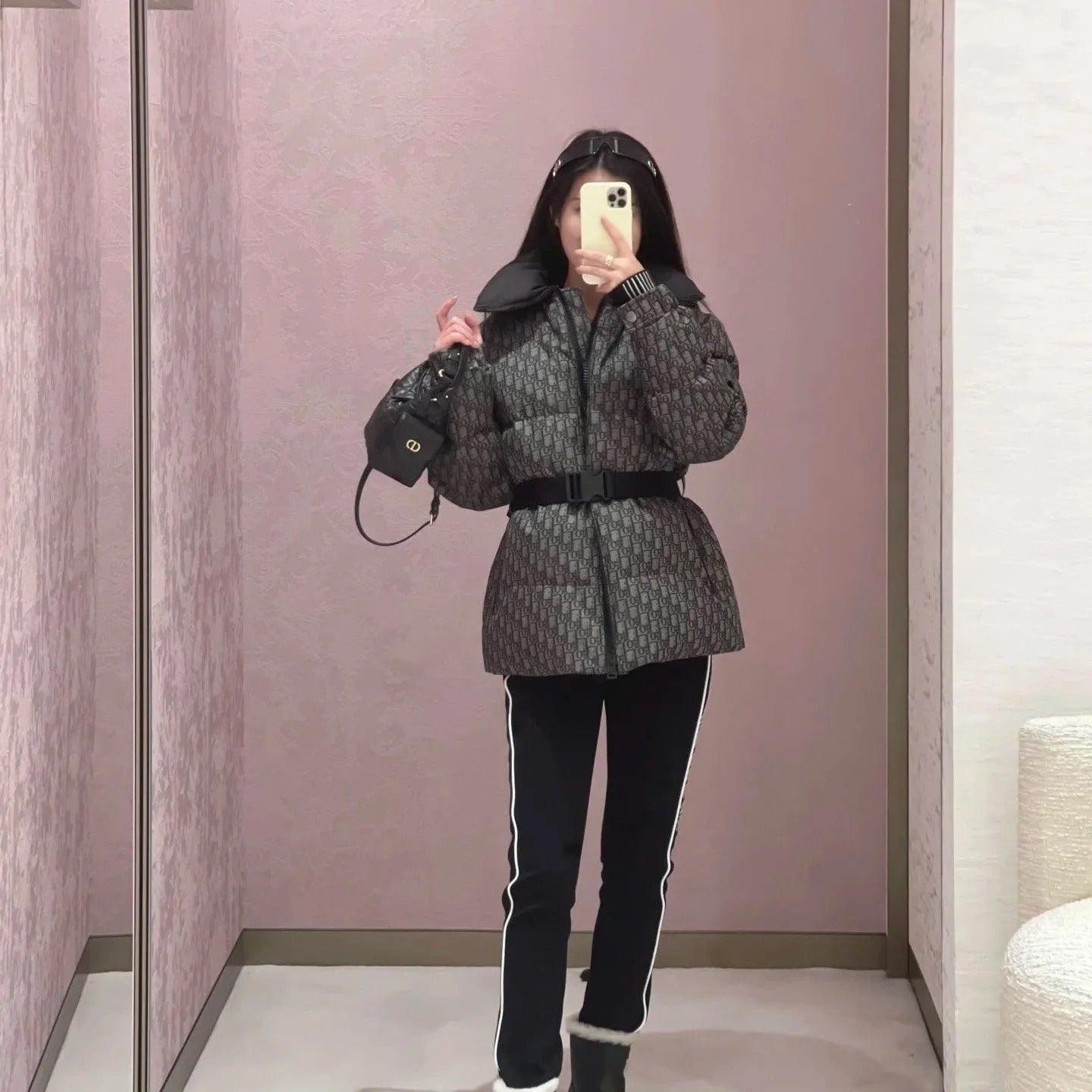 DIOR