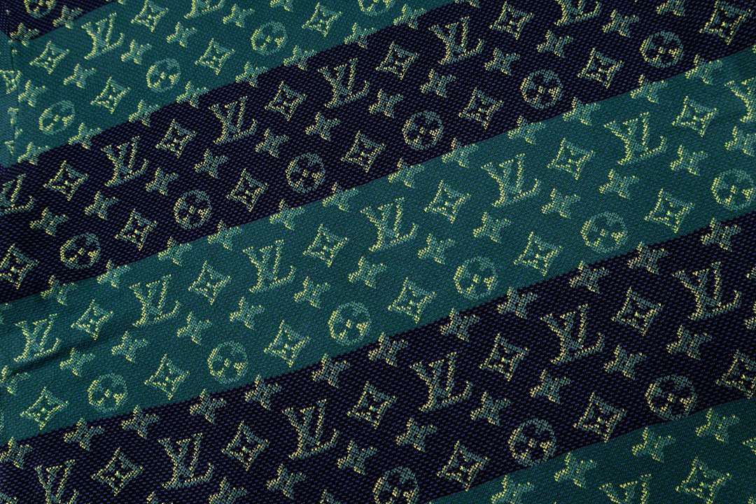 CAMISETA LV