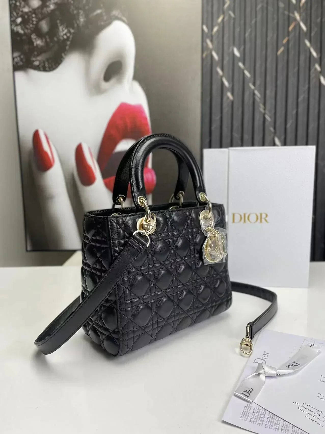 DIOR