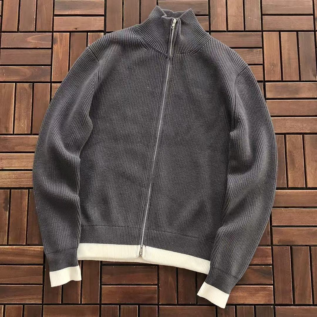 M🔥IS🔥N M🔥R🔥IE🔥A SWEATER