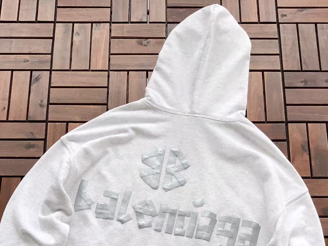 B🔥L🔥🔥🔥IA🔥A HOODIE