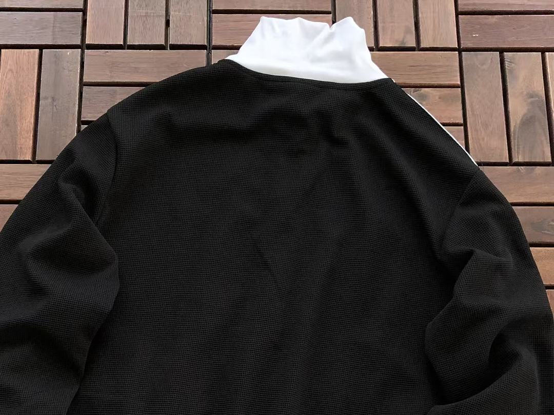 🔥DI🔥AS SWEATER