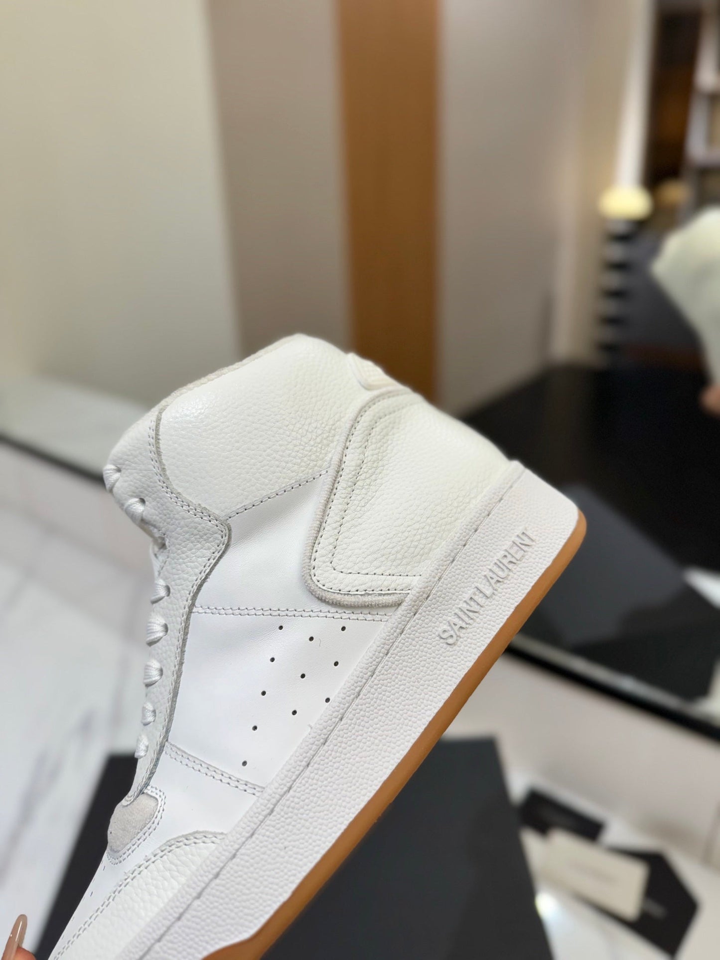Saint Laurent