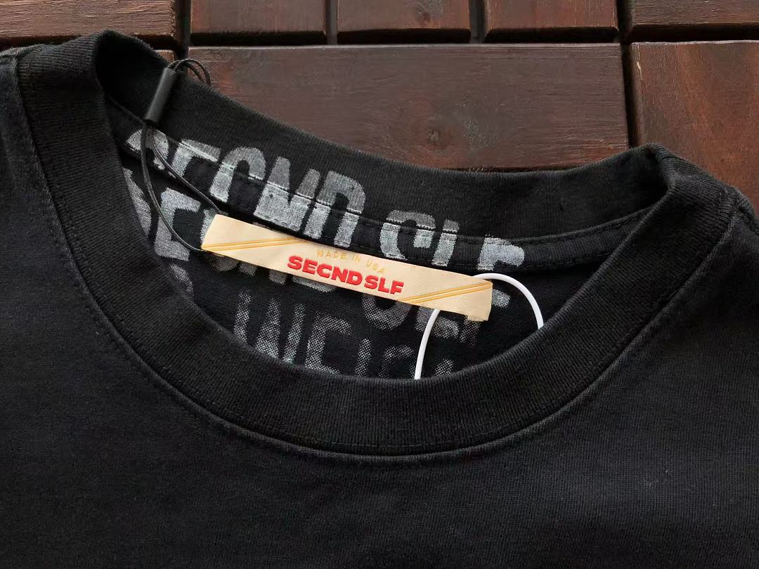 VINTAGE T-SHIRT
