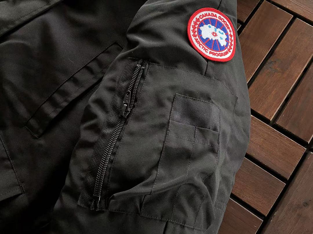 C🔥N🔥🔥A G🔥🔥🔥E DOWN JACKET