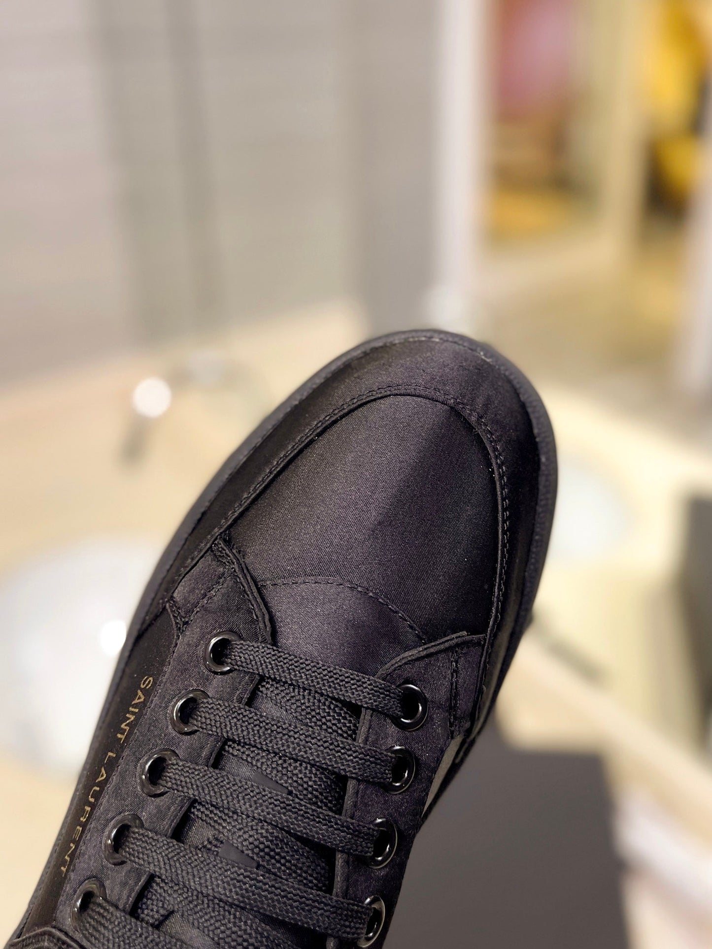 Saint Laurent