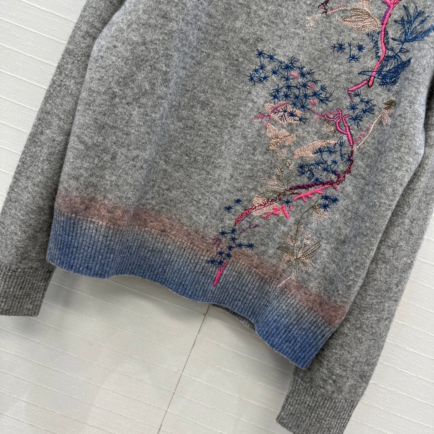 DIOR