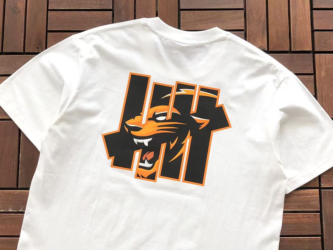 UNDEFEATED T-SHIRT