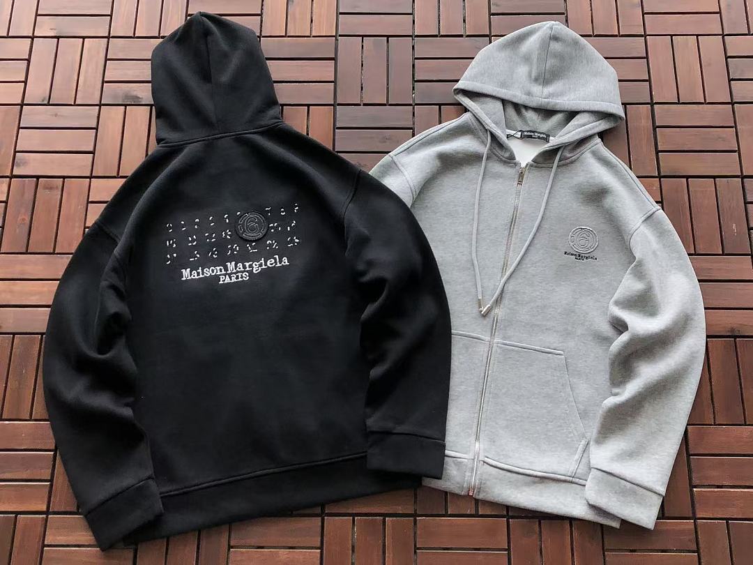 M🔥IS🔥N M🔥R🔥IE🔥A HOODIE