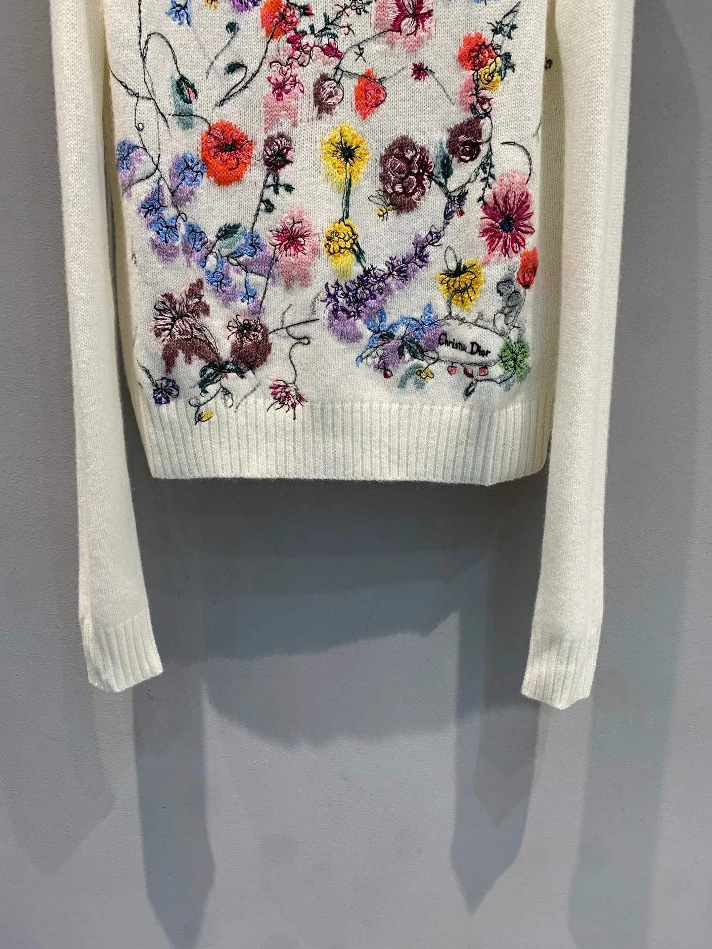 DIOR
