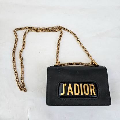 DIOR