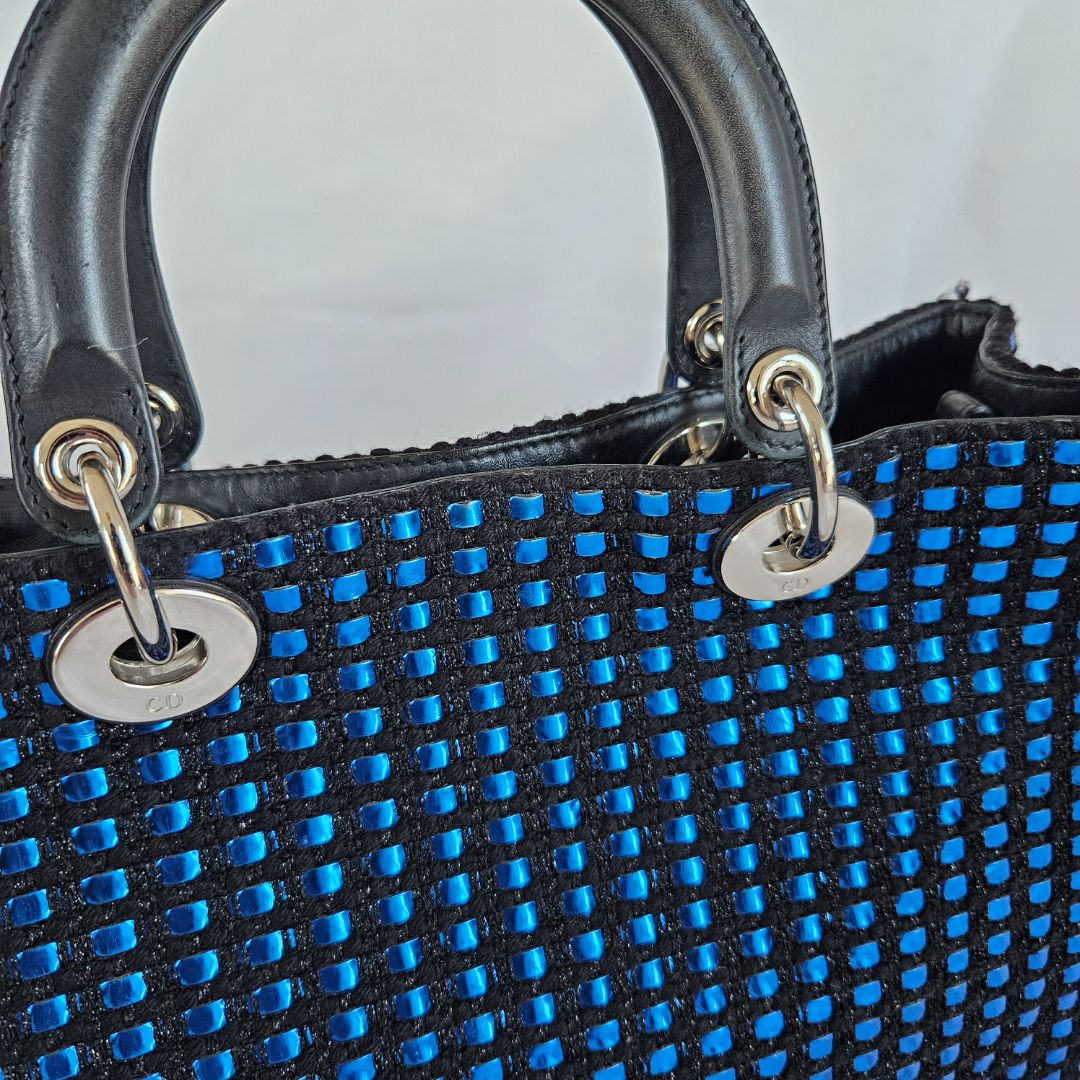 DIOR