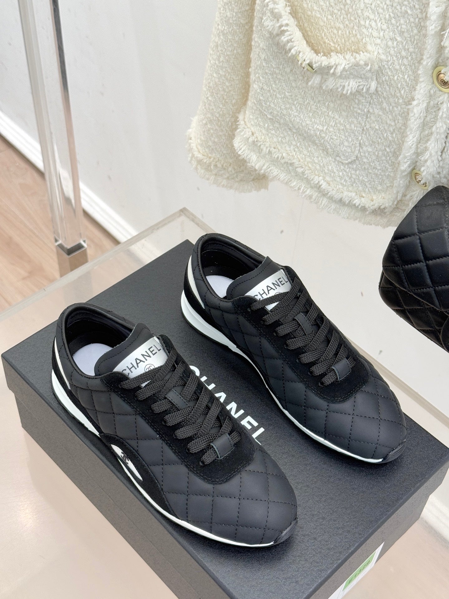 Cruise 2025/26 Trainers Black Suede Fabric
