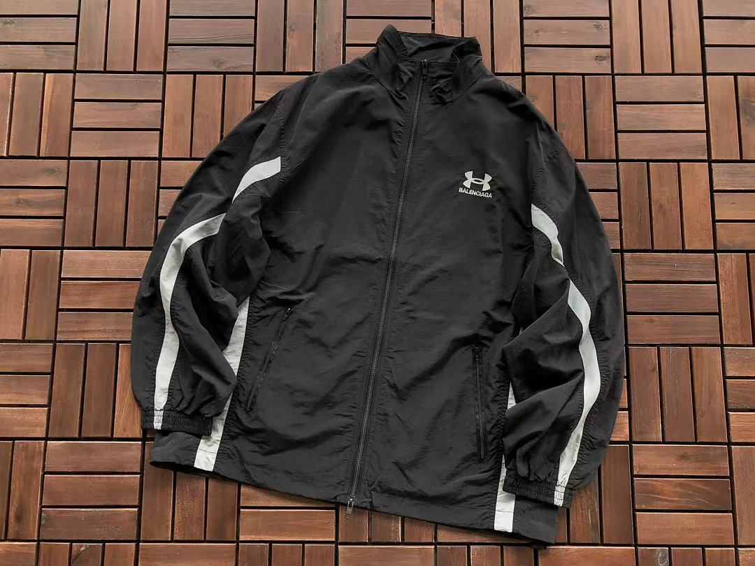 B🔥L🔥🔥🔥IA🔥A & U🔥D🔥R A🔥MO🔥R JACKET