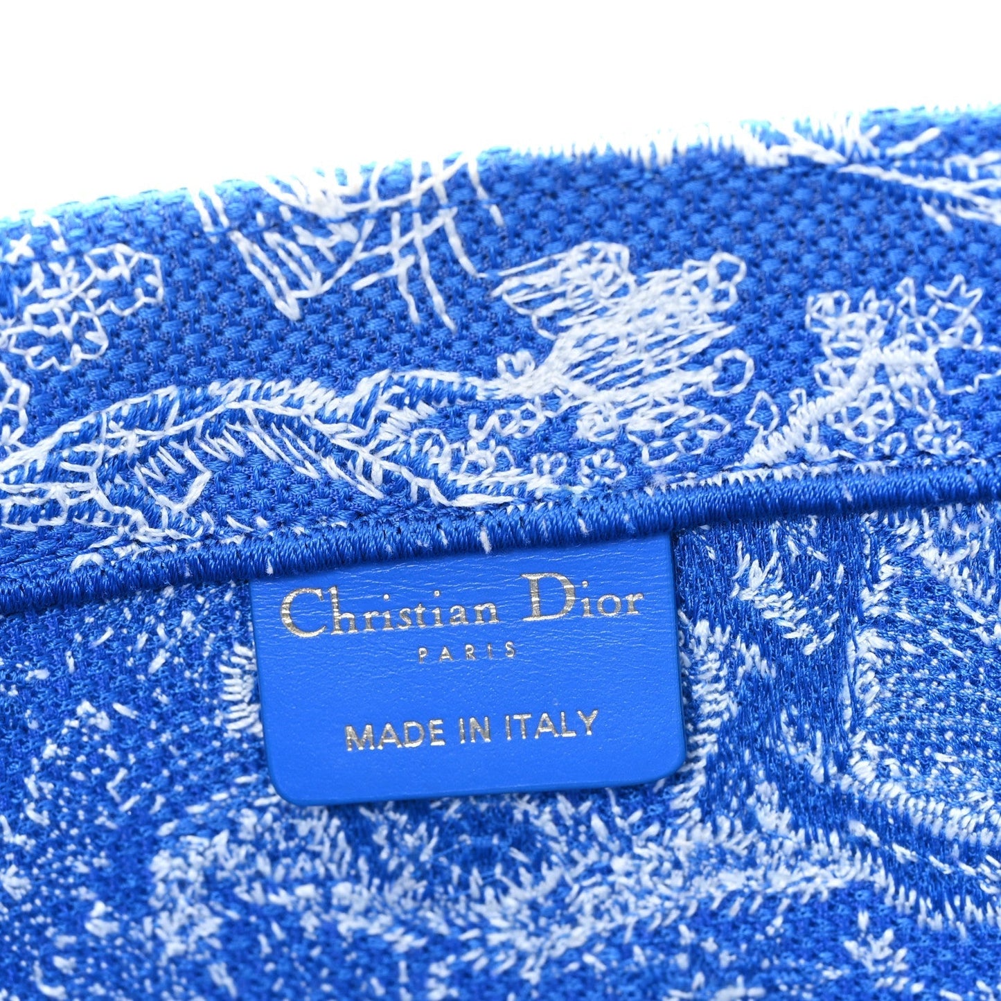 DIOR