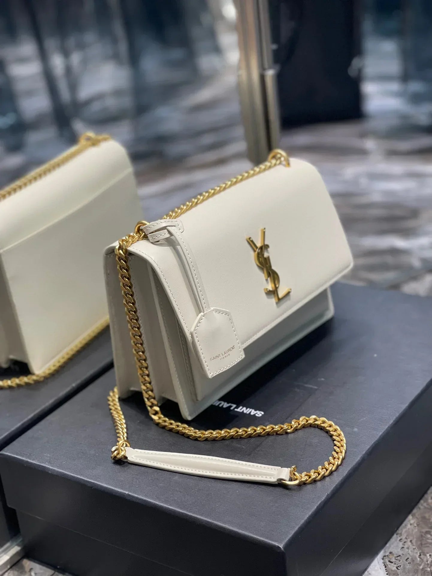 Saint Laurent