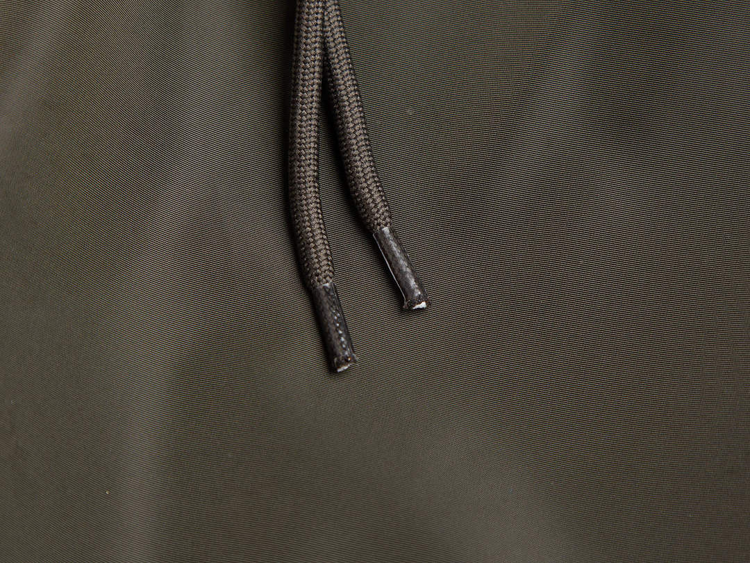 PANTALONES CORTOS PRADÅ
