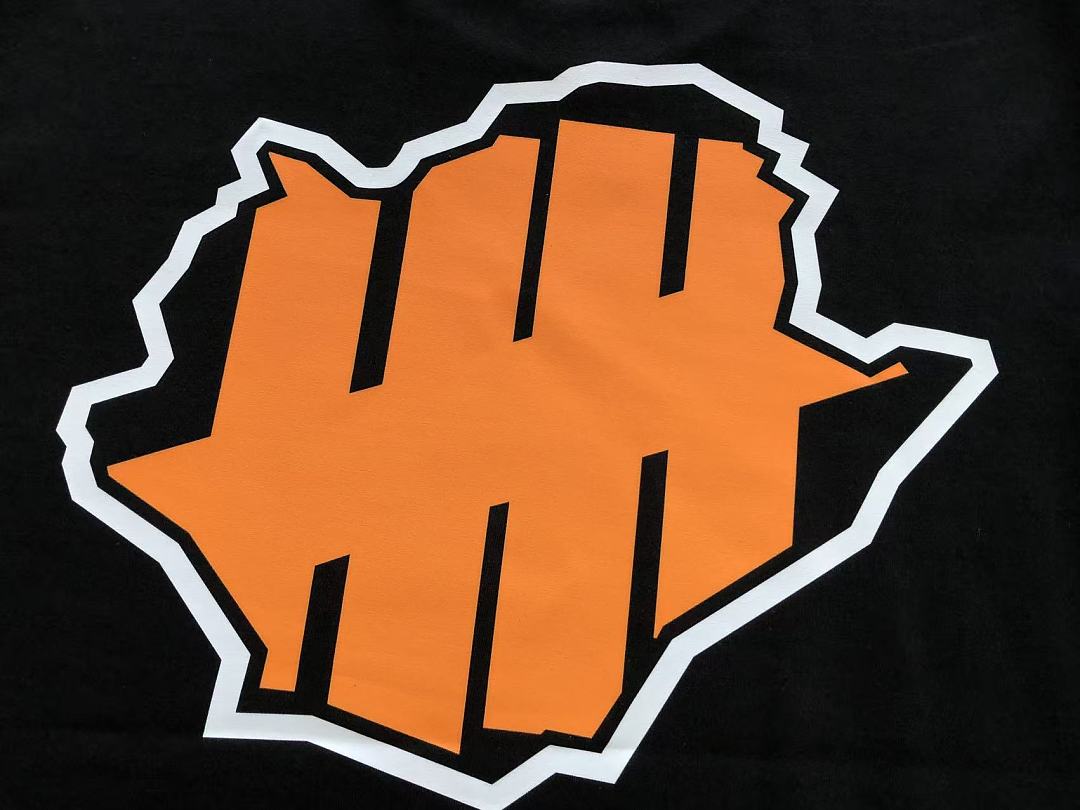 UNDEFEATED T-SHIRT