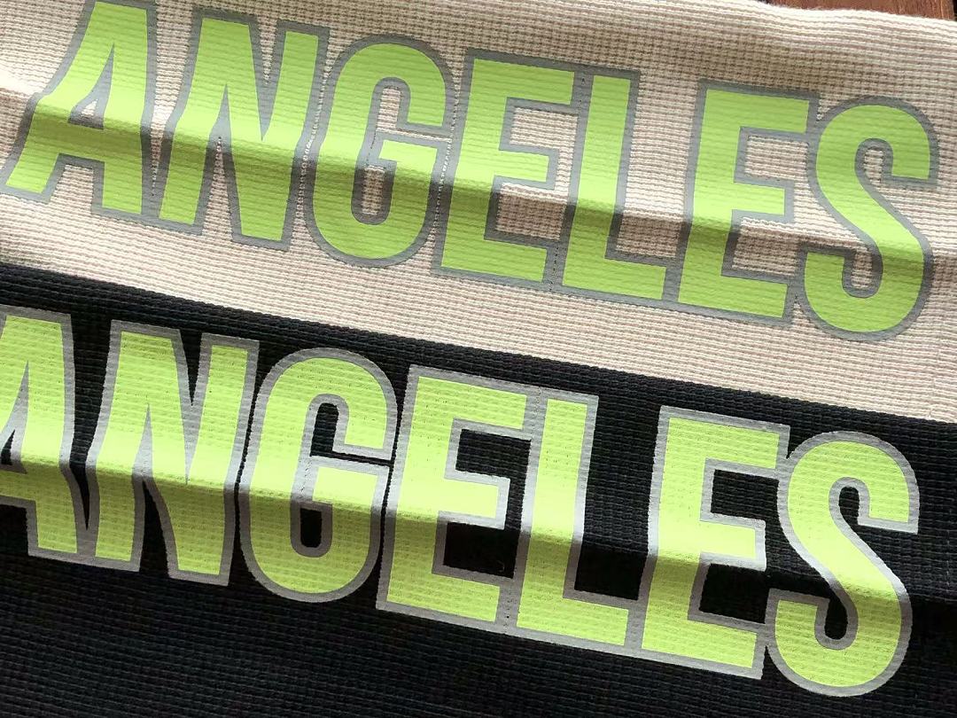 UNDEFEATED LONG-SLEEVE