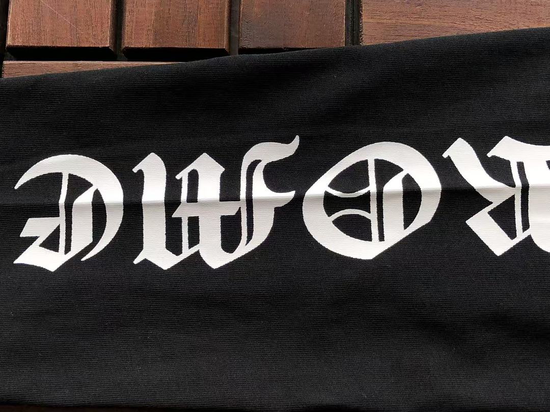 CH🔥OM🔥 HE🔥RTS LONG-SLEEVE