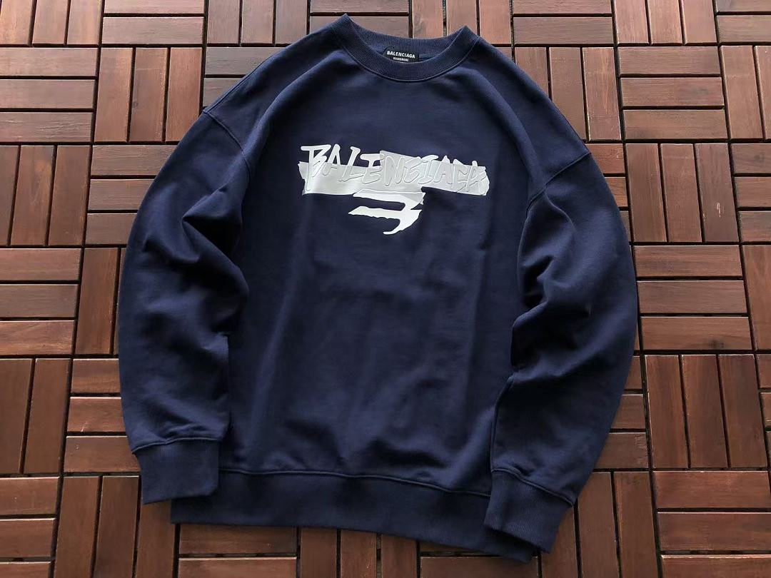 B🔥L🔥🔥🔥IA🔥A SWEATER